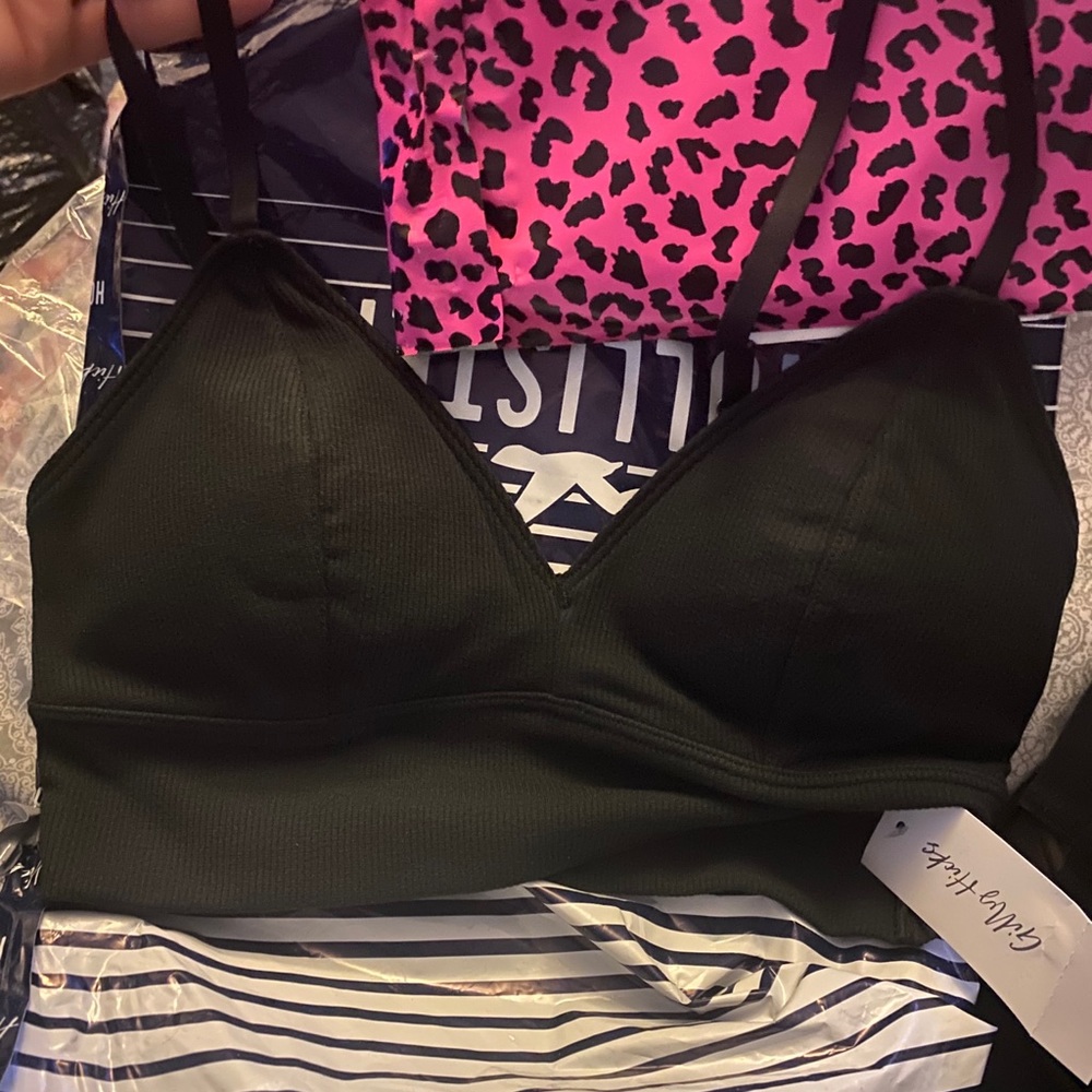 Gilly Hicks by Hollister